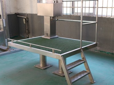 围裙清洗器 屠宰生产线配套设备 围裙清洗机设备猪屠宰线操作站台图3
