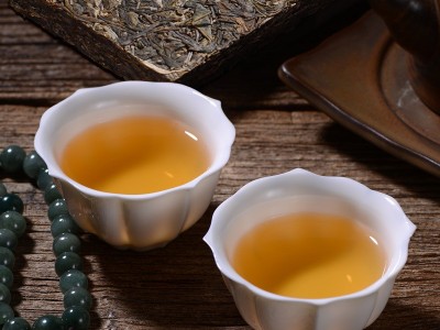 批发普洱茶生茶 250克冰岛生茶 老普洱茶砖 古树生砖茶一件代发图4