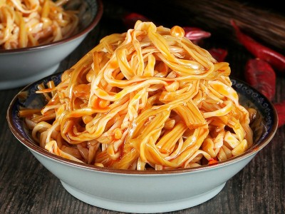 香与厂家直销四川特色小包装下饭菜即食榨菜开味咸菜袋装整箱批发图3