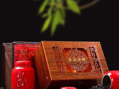 新茶武夷山正山小种茶叶瓷罐木盒高档红茶礼盒装中秋过节送礼礼品图2