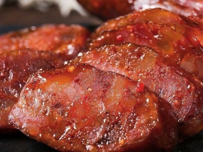 四川特产麻辣香肠500g纯肉正宗农家手工自制柴火烟熏腊肉 腊肠批发图3