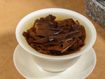 2016年陈年老白茶寿眉饼枣香高山福鼎白茶寿眉白茶饼批发图2