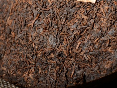 九十年代普洱茶熟茶 销台宫廷金芽贡饼 云南七子饼茶357g图4