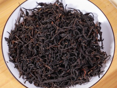 谷雨春韵新茶批发散装红茶高山古树醇正口粮茶蜜桃香一级正山小种图4