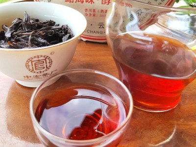 中宏印勐海普洱熟茶 布朗山古树普洱茶饼 云南七子饼茶厂家直销图4