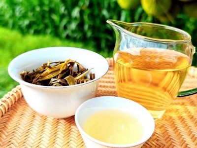 中宏印勐海普洱生茶 357克布朗山乔木茶 云南普洱茶厂货大量直销图4