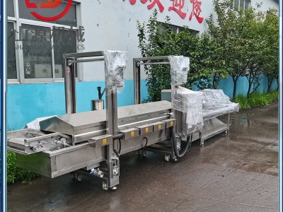 烤牛奶油炸机器 全自动连续式油炸机设备 炸鲜奶油炸机厂家图3