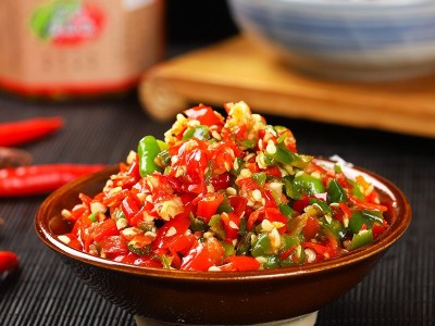 雲焱山厂家调味辣酱批发湖南特产蒜蓉双色剁椒老坛剁辣椒酱图4