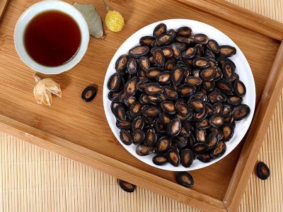 新货无壳免剥厂家供应坚果零食话梅味西瓜子250g/袋图4