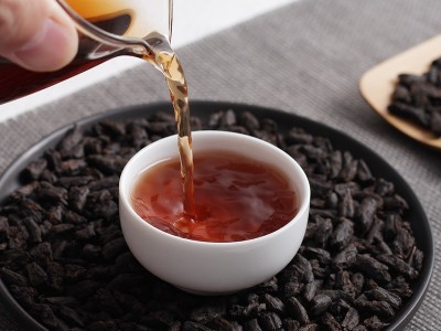 糯米香碎银子茶化石十年云南普洱茶熟茶大树散茶老茶头茶叶图3