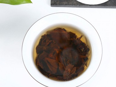 厂家加工定制直供批发福鼎的白茶高山日晒寿眉白茶砖茶叶量大从优图4