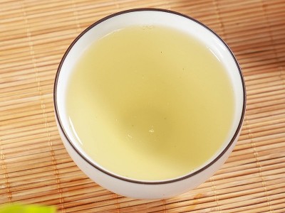 福鼎清甜老白茶白牡丹饼方片随身便携回甘春茶白茶饼干 厂家直发图4
