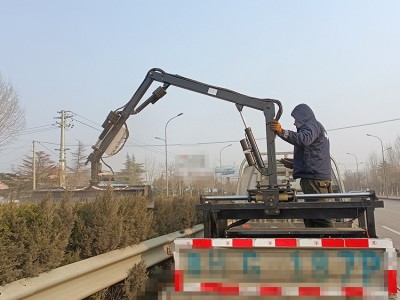 车载式电动绿篱修剪机 高速公路灌木修剪车 大型修剪机图2