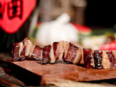 【厂家腊肉散装】成业金黄色无皮五花广式腊肉东莞特产、煲仔饭图4