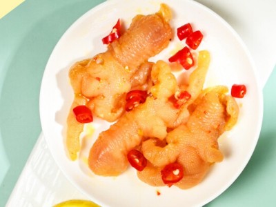 小胡鸭工厂批发90g小包装冷泡酸辣柠檬去骨凤爪休闲零食无 骨鸡爪图5
