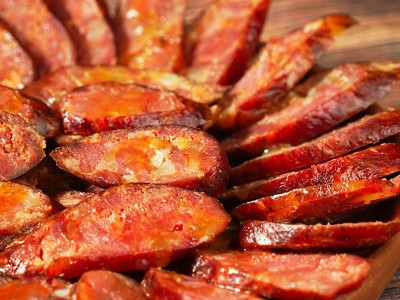 陇间柒月湖北土家腊肉香肠烟熏腊肉批发精选纯猪肉一斤装图4