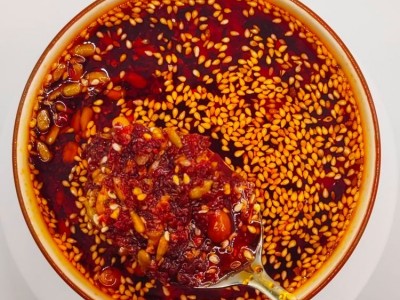 红油辣椒酱 油泼辣子凉拌菜香辣酱 下饭菜辣椒 君华隆图5