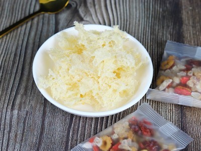 本草银耳批发代发冲泡即食有机银耳云南白木耳雪耳糯耳免煮代餐图2
