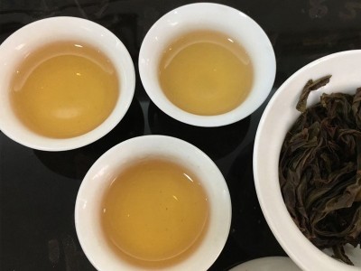 [高性比]潮州凤凰鸭屎香茶叶大乌叶白叶单丛茶蜜兰香 黄枝香批发图5