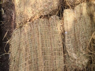 防滑草垫定制 博善 稻草草垫厂家 草质干燥不易断 防汛工程图4