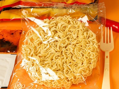 方便面泡面非油炸火锅面大碗面条整箱挂面鸡蛋面炒面汤面专 用面饼图4