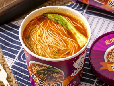 重庆小面私房牛肉面桶装泡面非油炸即食速食网红小面整箱批发图2
