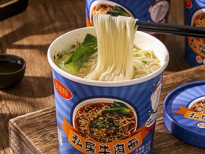 重庆小面私房牛肉面桶装泡面非油炸即食速食网红小面整箱批发图3