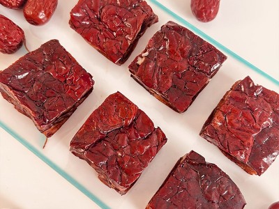 新疆特产枣仁派红枣夹核桃仁独立小包装枣仁派零售网红零食批发图4