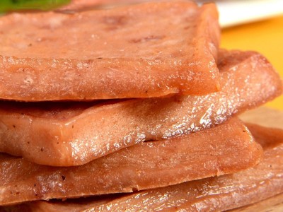 特陆【牛肉午餐肉罐头】200g 牛肉肠应急救援储备粮食品耐储即食图3
