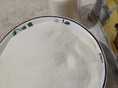 俄罗斯原装双峰骆驼奶粉低脂速溶奶粉中老年成人奶粉一袋500克图2