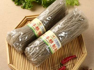 秀涛粉业红薯粉条粉丝 地瓜粉丝火锅粉条 酸辣粉红薯粉条现货批发图2