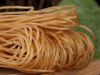 10斤箱装厂家直供手工晾晒火锅食材红薯粉条木薯粉麻辣烫酸辣粉图2