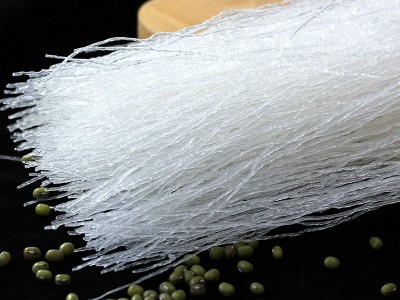 厂家批发 鲁珍 豌豆龙口粉丝180g 火锅凉拌麻辣烫花甲粉图3