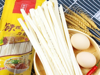 短视频热卖铁棍山药刀削面厂家批发山药刀削面小包装速食挂面条图5