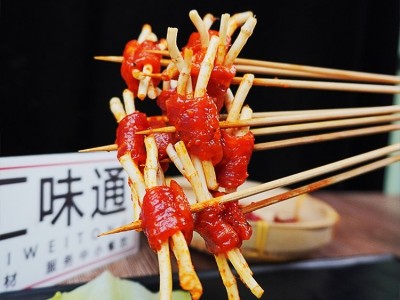 精品串串麻辣冻品牛肉片厂家 人气食材小米龙半成品牛肉 片图5