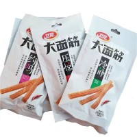 卫龙辣条大面筋批发65g大刀肉面筋儿时怀旧小吃麻辣手撕零食整箱