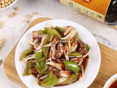 李龙白汤王酱油1.9L家庭生抽炒菜凉拌非转基因黄豆酿造酱油图4