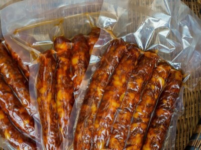 农家自制烟熏麻辣香肠川味恩施四川贵州腊肠七分瘦湖南云南腊肉图3