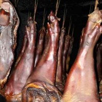 重庆特产柴火烟熏腊猪蹄子风干腊肉腊猪脚杆猪腿整只