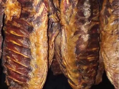 重庆柴火烟熏五花腊肉腊味咸肉特色川味下酒菜烹饪食用原切五花肉图4