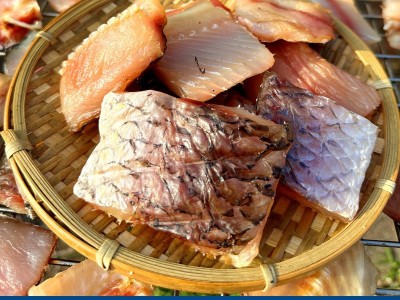 厂家直供阳干草鱼块 腌制晾晒中段大鱼块 风干鱼淡水鱼腊货图2