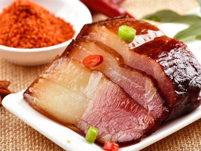 腊肉四川烟熏土猪美食特产新鲜柏树枝熏柴火猪肉五花肉后腿肉批发图2