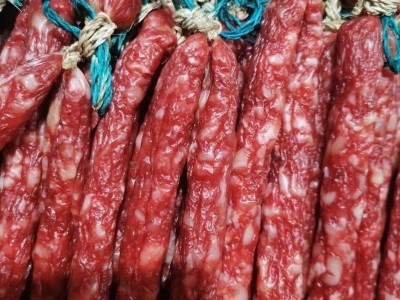 广东特产江门腊肠批发广府腊味腊肉生晒肠仔烧烤腊味广式腊肠图3