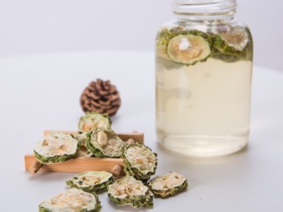 厂家批发广西苦瓜干花草茶养生泡水泡茶散装苦瓜片源头工厂直发图4
