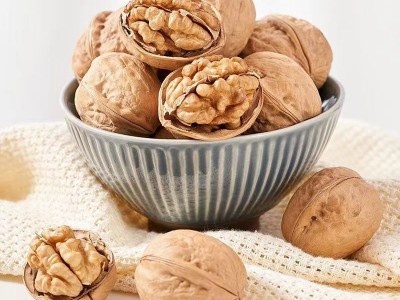 新疆纸皮核桃代发批发500g 手剥年货零食薄皮185生核桃图2