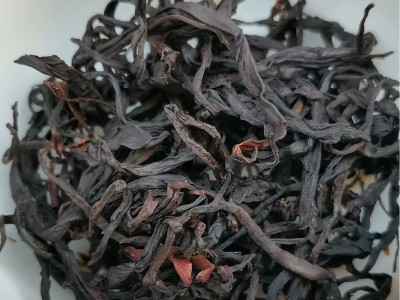 云南古树野生红茶500g散装批发花果蜜香凤庆野生古树晒红山野红茶图4