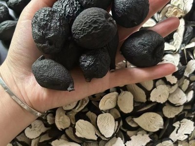燕鸣堂云南也生乌灵参干货鸡枞蛋雷震子鸡茯苓吊金钟乌苓参中药材图3