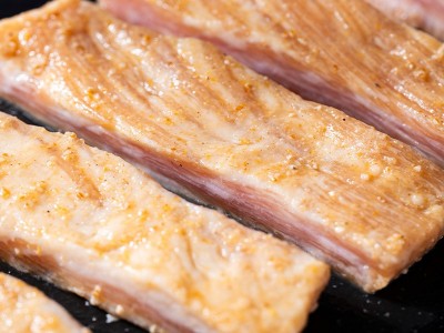 泰式炭烧猪颈肉厂家直发冷冻半成品香茅猪颈肉自带调料包整箱批发图4