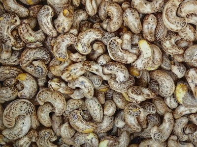 皇福A170紫衣腰果大个带衣炭烧腰果仁零添加孕妇散货桶装一桶20斤图4