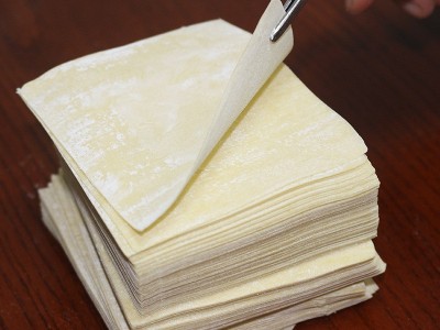 广宁云吞皮云饺店专供久煮不烂速食早餐半成品新鲜广宁碱水馄炖皮图3
